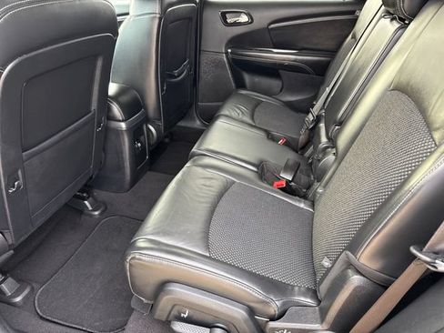 Used 2018 Dodge Journey Crossroad FWD image 16