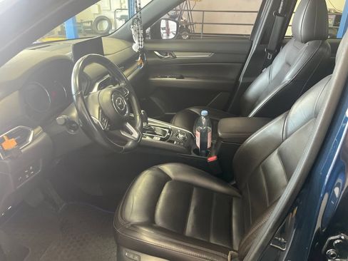 Used 2021 MAZDA CX-5 Signature AWD/4WD image 3