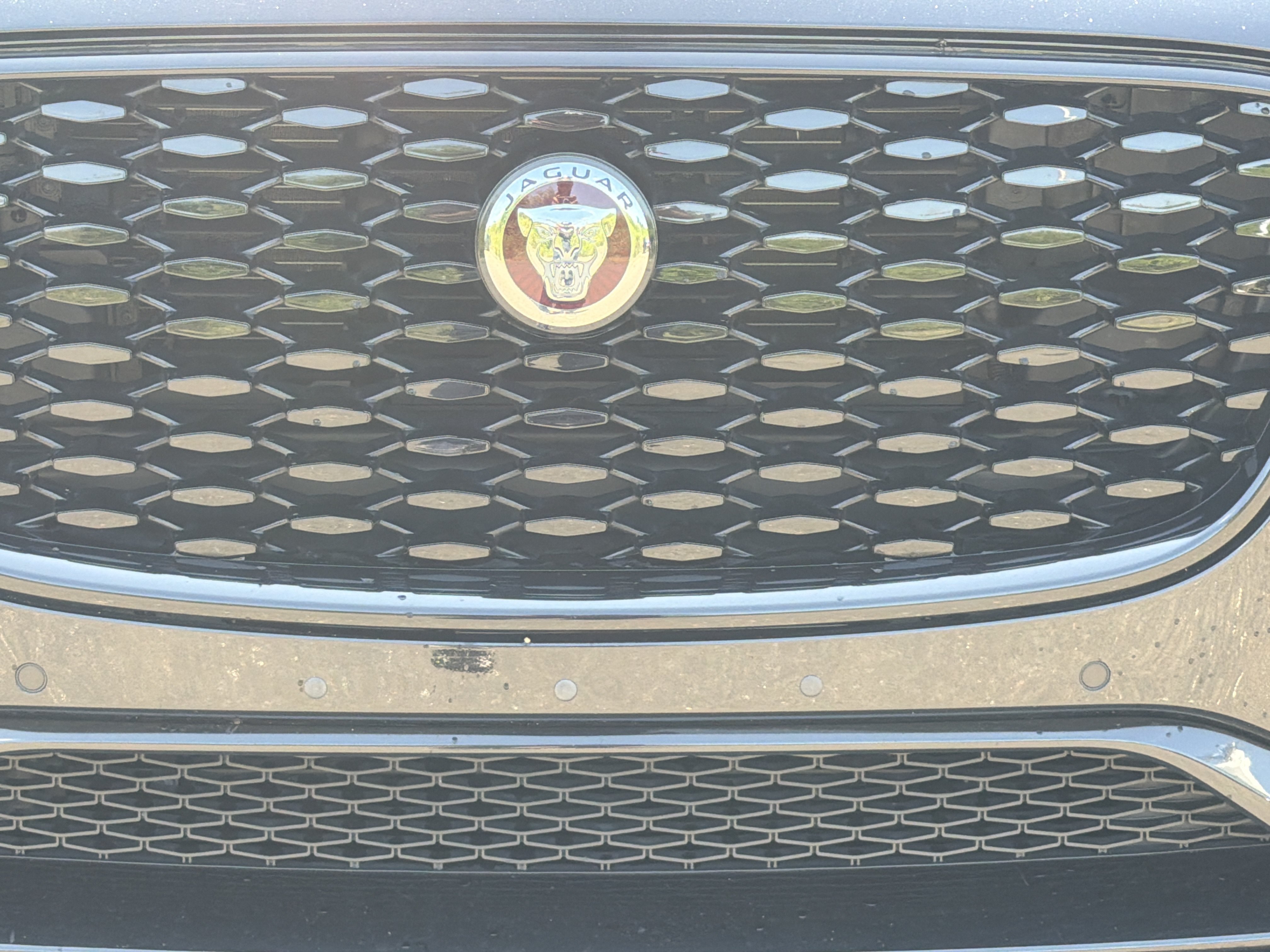 Used 2023 Jaguar F-PACE S AWD/4WD image 10