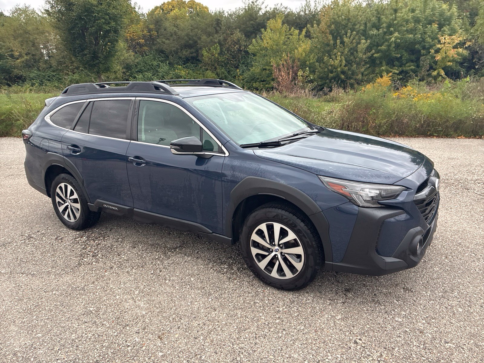 Certified 2025 Subaru Outback Premium AWD/4WD image 11