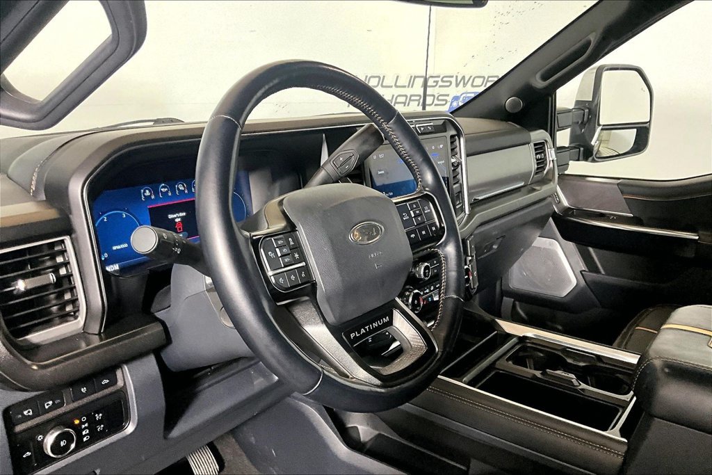 Used 2024 Ford F250 Platinum AWD/4WD image 10