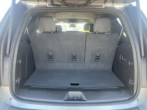 Used 2023 Chevrolet Tahoe LT w/ Luxury Package image 25