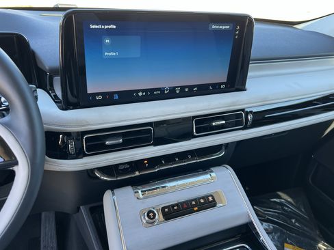 New 2026 Lincoln Aviator Reserve image 18