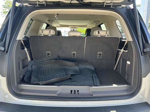 Used 2024 Lincoln Navigator Reserve AWD/4WD image 15