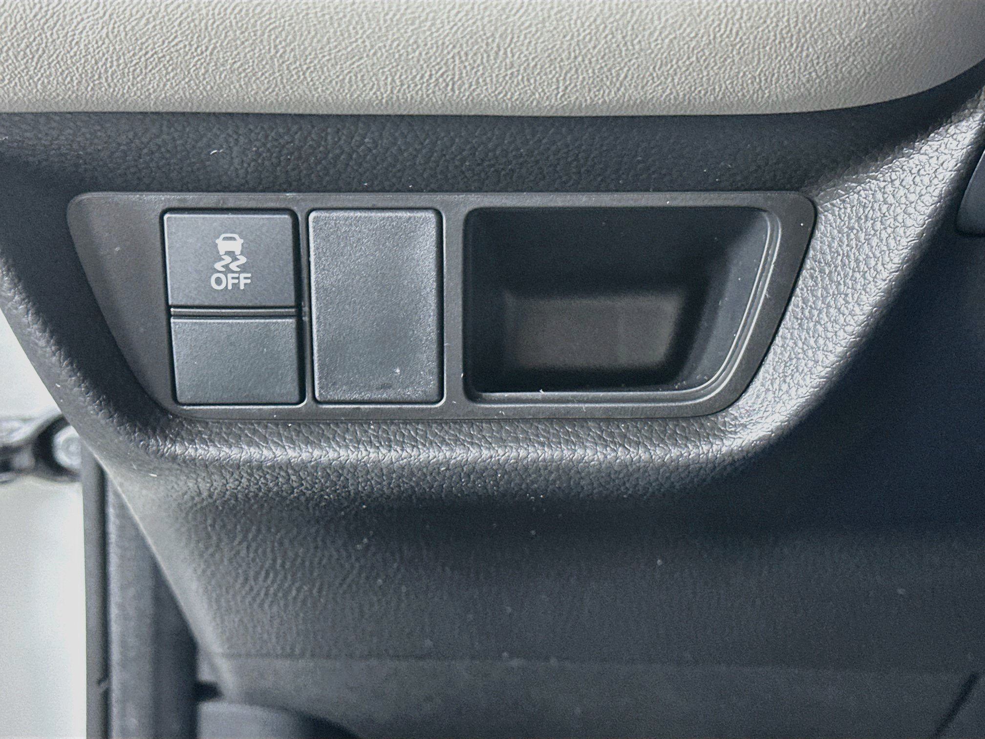 Used 2024 Honda HR-V EX-L image 17
