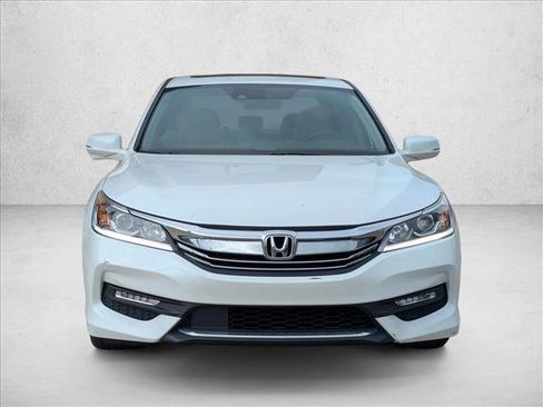 Used 2016 Honda Accord EX image 2