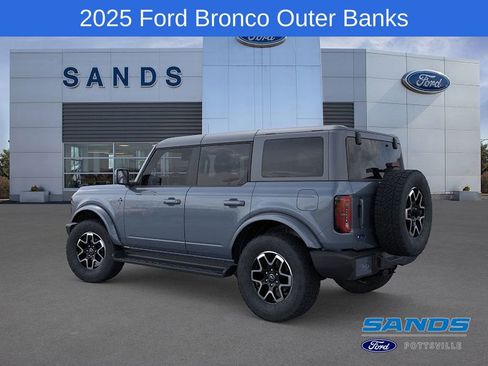 New 2025 Ford Bronco Outer Banks image 4