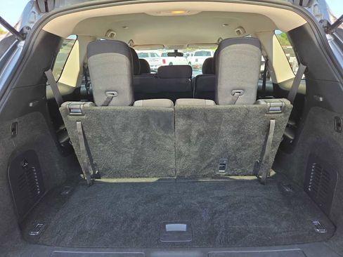 Used 2020 Nissan Pathfinder S AWD/4WD image 27