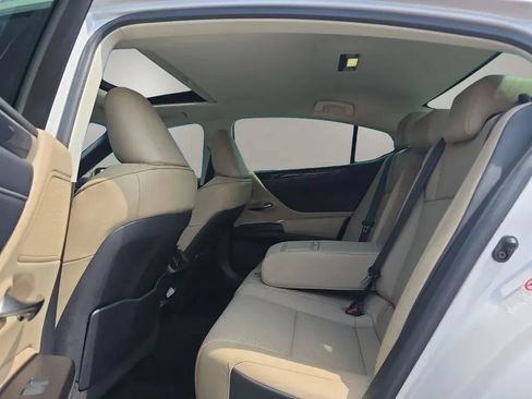 Used 2019 Lexus ES 350 w/ Premium Package FWD image 40