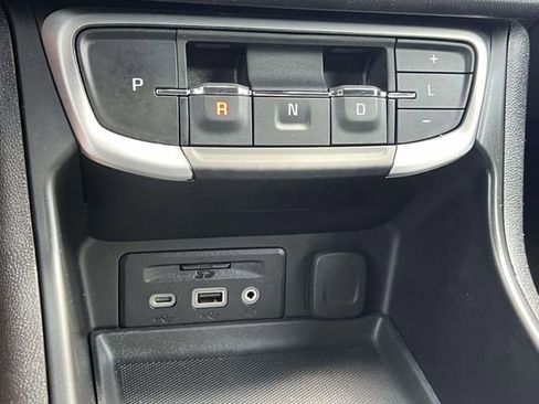 Used 2023 GMC Terrain SLE w/ Driver Convenience Package FWD image 26