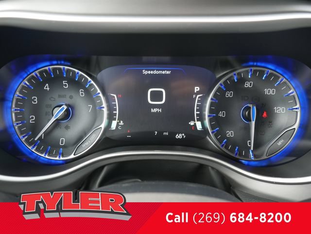 New 2027 Chrysler Pacifica Select FWD image 47