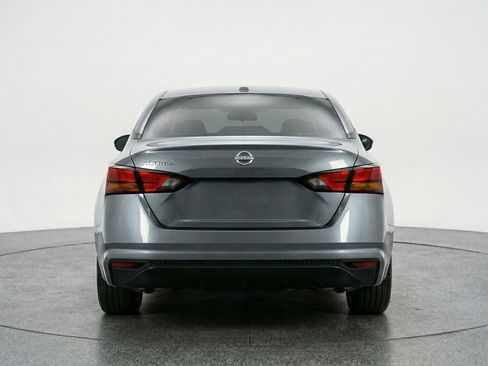 Used 2025 Nissan Altima 2.5 SV image 7