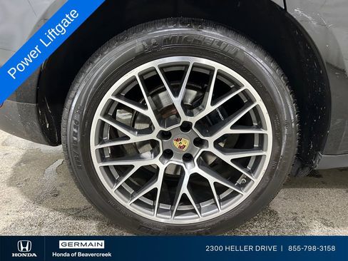 Used 2018 Porsche Macan Sport Edition image 12