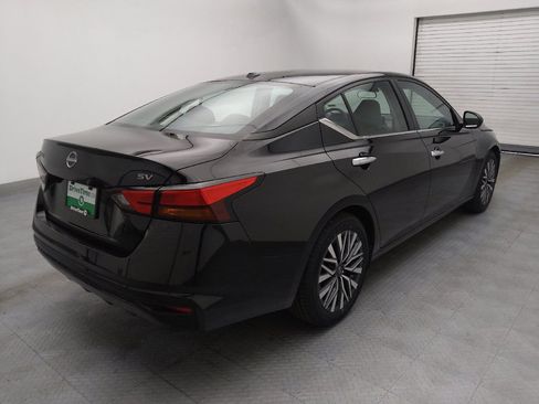 Used 2024 Nissan Altima 2.5 SV image 9
