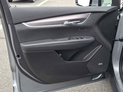 Used 2023 Cadillac XT6 Luxury image 14