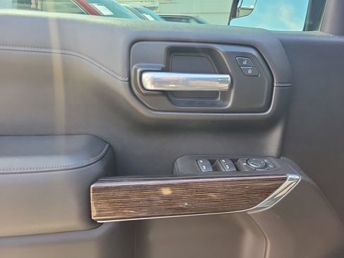 Used 2021 GMC Sierra 1500 Elevation RWD image 17