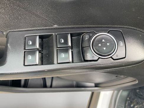 Used 2022 Ford Escape SE image 17