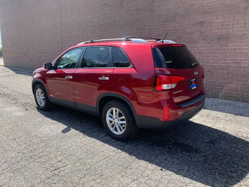 Used 2014 Kia Sorento LX AWD/4WD image 3