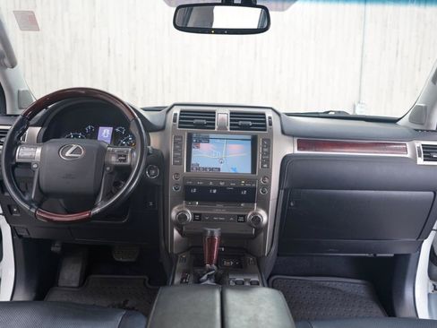 Used 2016 Lexus GX 460 w/ Premium Package AWD/4WD image 18