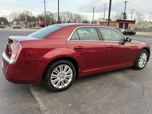 Used 2014 Chrysler 300 Base AWD 4dr Sedan w/ Driver Convenience Group image 10
