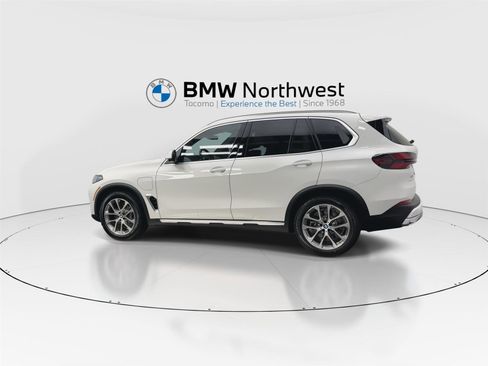 New 2026 BMW X5 xDrive50e w/ Executive Package image 11