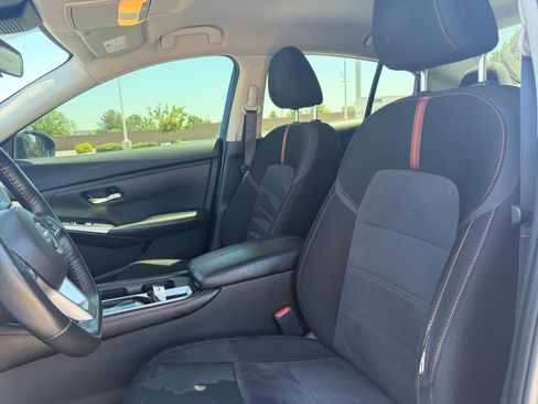 Used 2022 Nissan Sentra SR FWD image 14