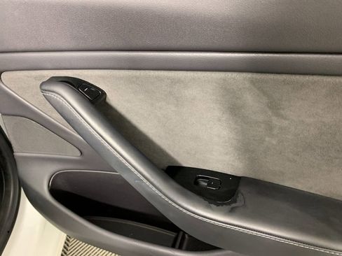 Used 2019 Tesla Model 3 Long Range image 34