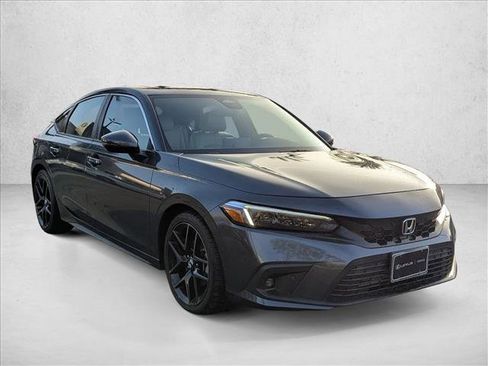 Used 2024 Honda Civic Sport Touring image 4