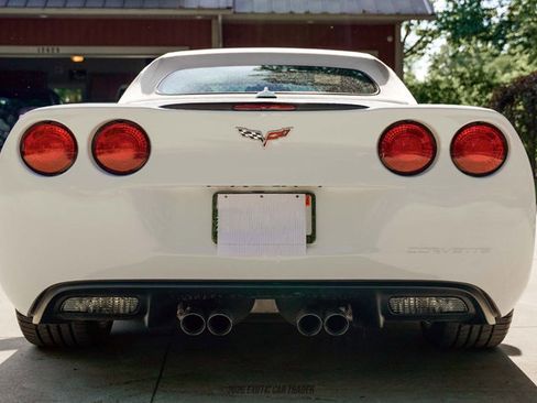 Used 2005 Chevrolet Corvette Convertible w/ Preferred Equipment Group RWD image 21