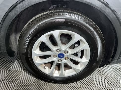 Used 2022 Ford Escape SE FWD image 10