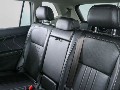 Used 2022 Volkswagen Tiguan SE FWD image 25