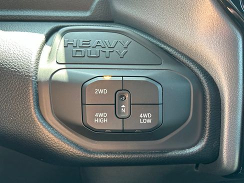 Used 2025 RAM 2500 Big Horn AWD/4WD image 19