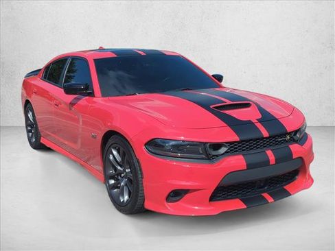 Used 2023 Dodge Charger Scat Pack w/ Technology Group RWD image 3