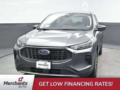Used 2023 Ford Escape Active w/ Tech Pack #1 AWD/4WD image 2
