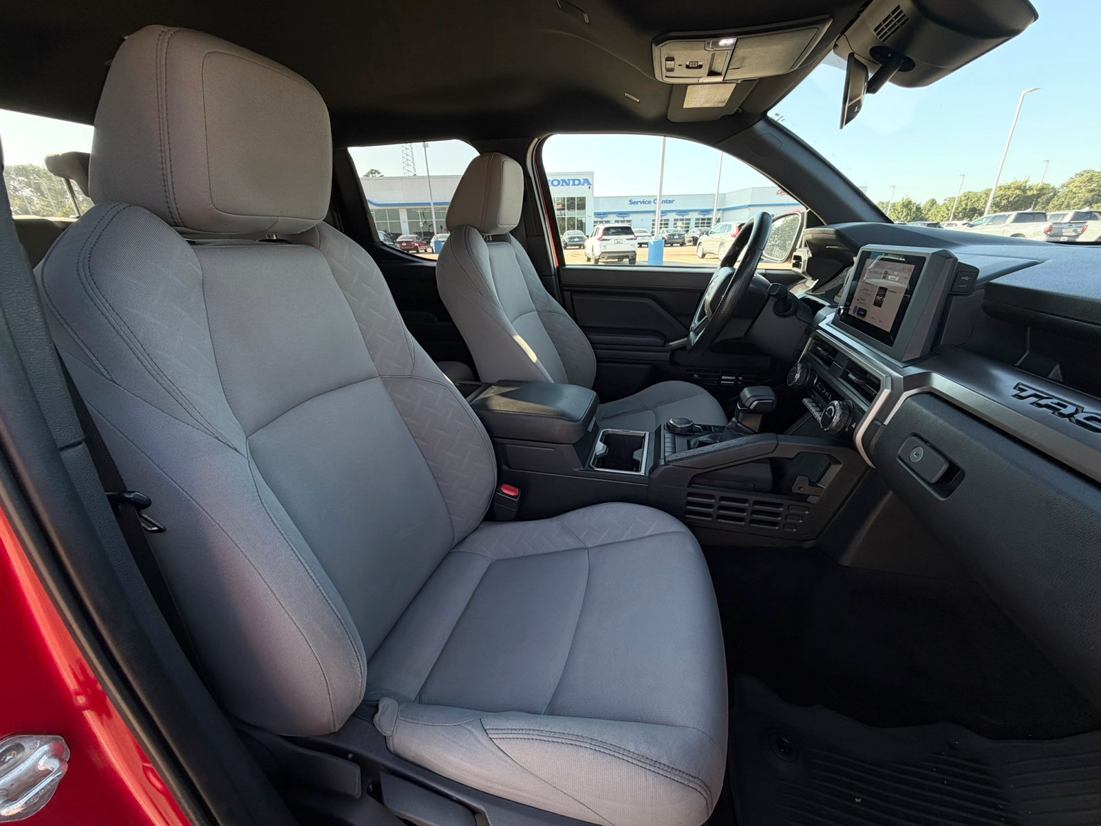 Used 2024 Toyota Tacoma SR5 AWD/4WD image 14