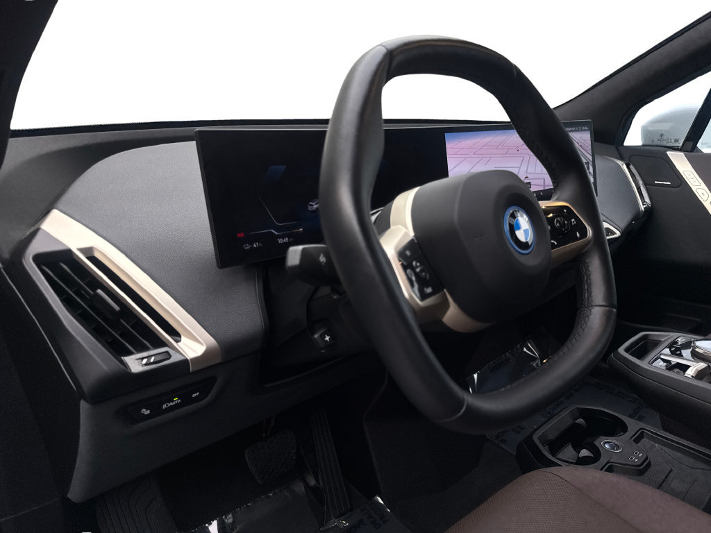 Used 2024 BMW iX xDrive50 w/ Convenience Package AWD/4WD image 51