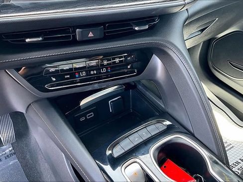 Used 2023 Buick Envision Essence FWD image 21