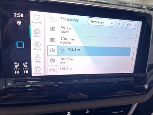 New 2025 Volkswagen Atlas Cross Sport SE image 17