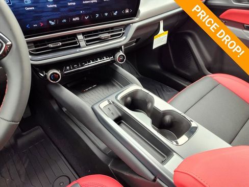 New 2026 Chevrolet Equinox EV RS image 13