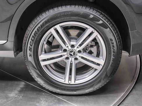 Certified 2022 Mercedes-Benz GLC 300 image 9