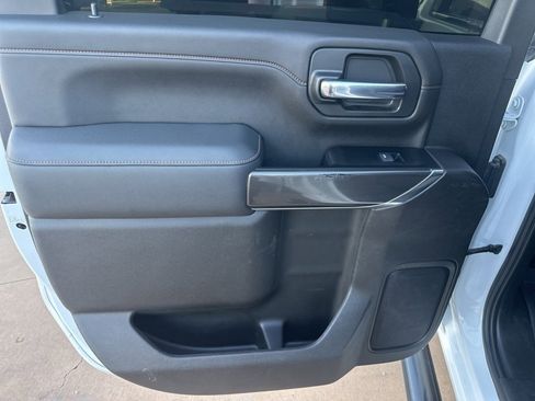 Used 2022 GMC Sierra 2500 AT4 image 18