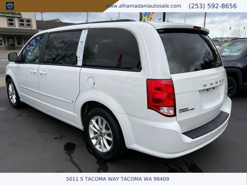 Used 2016 Dodge Grand Caravan SXT image 4