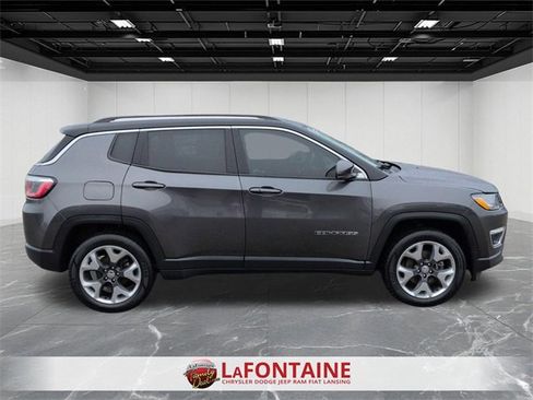 Used 2018 Jeep Compass Limited image 6