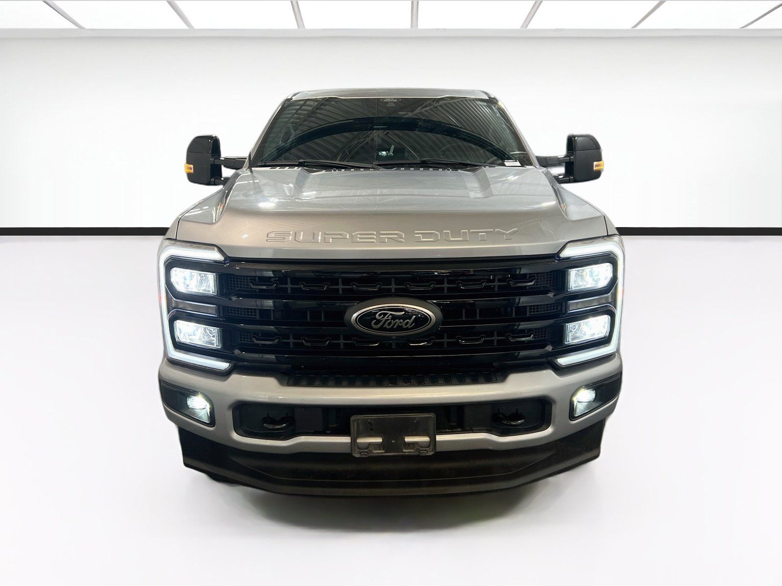 Used 2024 Ford F350 Lariat w/ Black Appearance Package AWD/4WD image 2