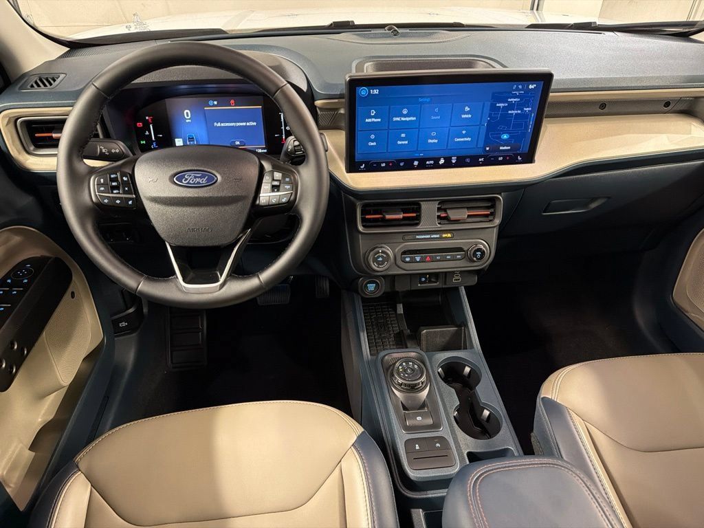 Certified 2025 Ford Maverick Lariat w/ 4K Tow Package AWD/4WD image 8