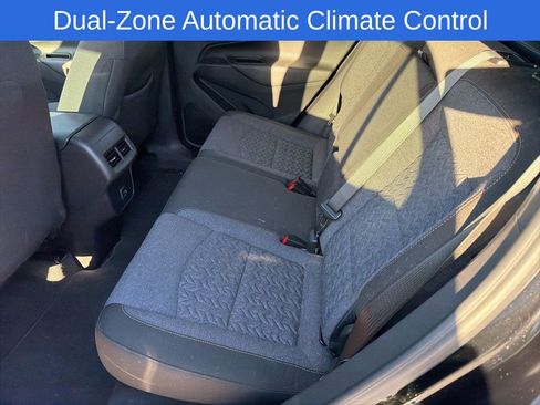 Used 2023 Chevrolet Equinox LT image 6