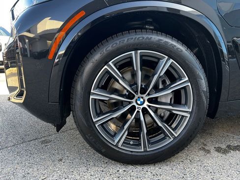 New 2026 BMW X5 xDrive50e w/ M Sport Package image 9
