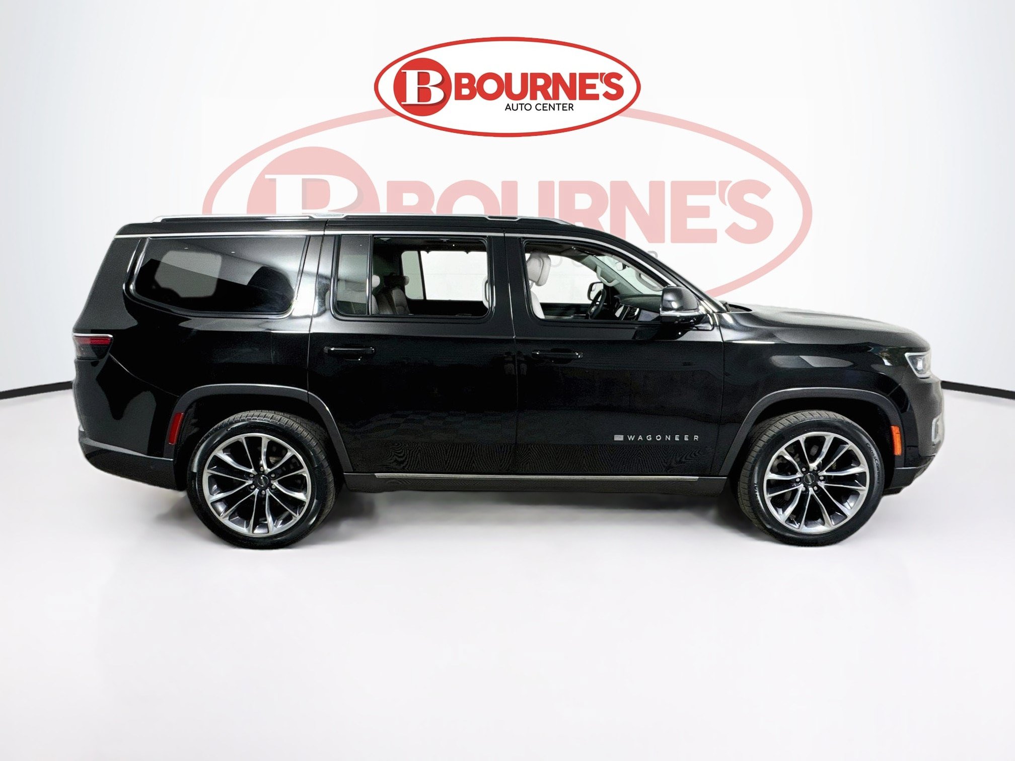 Used 2022 Jeep Wagoneer Series III w/ Premium Group I AWD/4WD image 13
