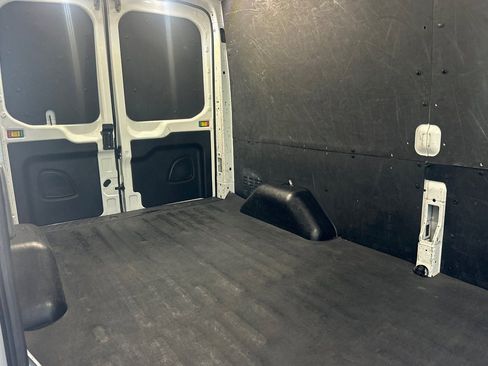 Used 2022 Ford E-Transit Medium Roof w/ Load Area Protection Package image 14