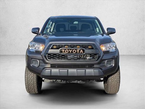 Used 2023 Toyota Tacoma 4x4 Double Cab image 2